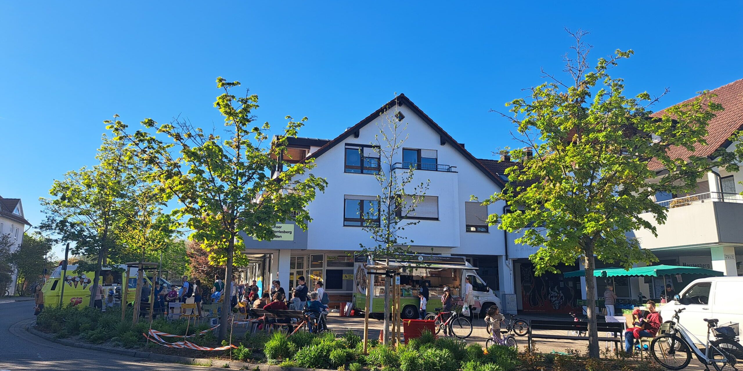 Herrlesbergtreff und Lädle